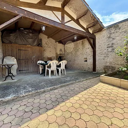 Maison Renovee 6 Couchages A Avec Cour Commune - Fr-1-246a-349 *